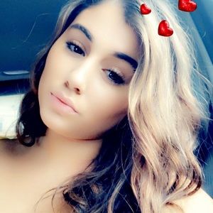 Meet your Posher, Carly